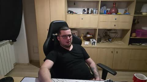 Snapshot of kevinnlovely95 chatting on 03/14/26, 08:25 Kevinn online show from 03/14/26, 08:25