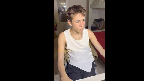 Snapshot of kevinonly43 chatting on 02/07/26, 10:08 kevonly online show from 02/07/26, 10:08