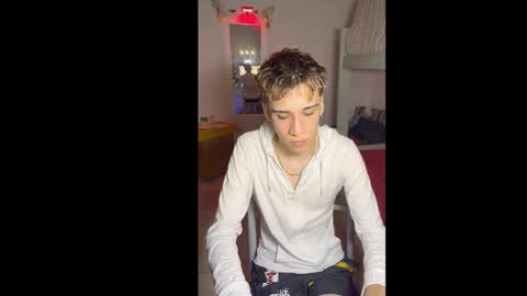 Snapshot of kevinonly43 chatting on 02/24/26, 11:30 kevonly online show from 02/24/26, 11:30