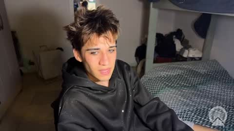 Snapshot of kevinonly43 chatting on 04/02/26, 09:40 kevonly online show from 04/02/26, 09:40