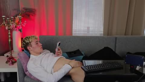 Snapshot of kevinparke chatting on 04/02/26, 02:58 Kevin online show from 04/02/26, 02:58