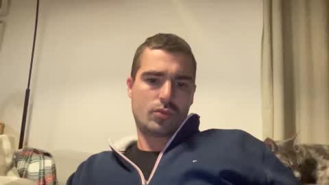 Snapshot of kevinpillobello chatting on 11/25/25, 05:13 kevinpillobello online show from 11/25/25, 05:13