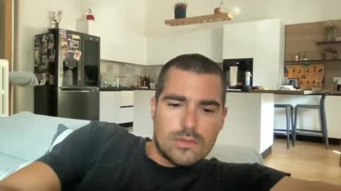 Snapshot of kevinpillobello chatting on 07/25/26, 02:03 kevinpillobello online show from 07/25/26, 02:03