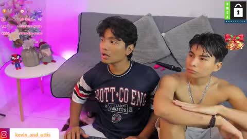 Snapshot of kevinxlvx chatting on 01/17/26, 03:55 kevin and ottis online show from 01/17/26, 03:55