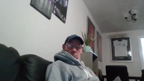 Snapshot of kevlooking4sez chatting on 01/04/25, 09:09 kevlooking4sez online show from 01/04/25, 09:09