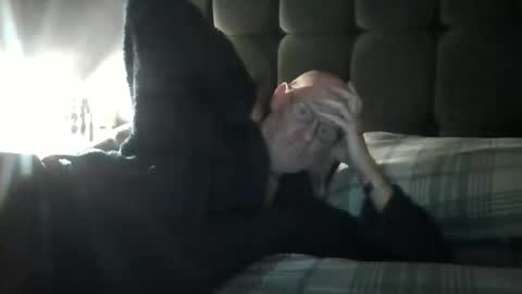 kevlooking4sez online show from 10/27/25, 12:36