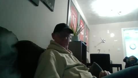 kevlooking4sez online show from 11/09/25, 10:41