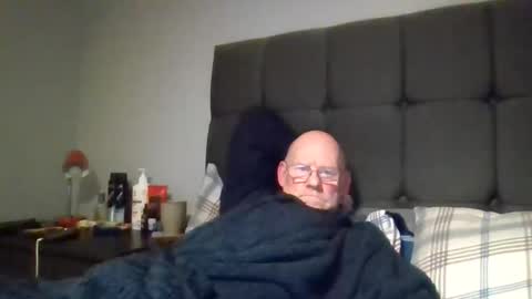 kevlooking4sez online show from 11/21/25, 11:58