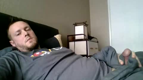 Snapshot of kevmur55 chatting on 10/18/25, 06:19 Kevin online show from 10/18/25, 06:19