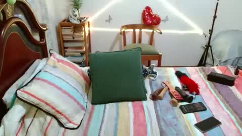 keyla_13 online show from 09/28/25, 05:13