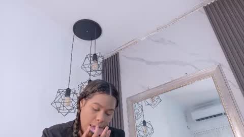 Snapshot of keyla_mejia chatting on 06/12/26, 12:04 Keyla online show from 06/12/26, 12:04