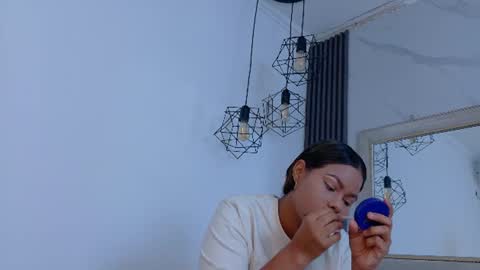 Snapshot of keyla_mejia chatting on 06/14/26, 12:07 Keyla online show from 06/14/26, 12:07