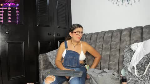 Keila Milf online show from 09/30/25, 04:39