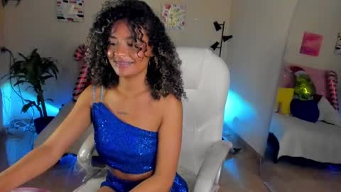 Snapshot of keyla_roberts_ chatting on 12/26/24, 11:46 Adhara. Help me reach 100 likes online show from 12/26/24, 11:46
