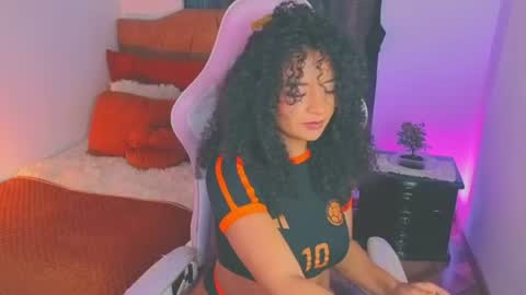 Snapshot of keyla_roberts_ chatting on 06/12/26, 10:08 Adhara. Help me reach 100 likes online show from 06/12/26, 10:08