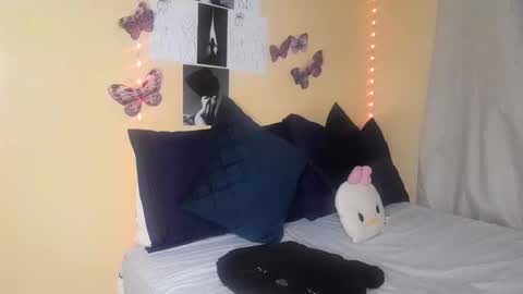 keyla online show from 01/16/25, 01:36