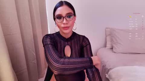 Keyla online show from 12/04/25, 09:56