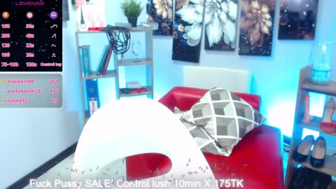 Snapshot of keylathomson chatting on 02/08/25, 04:14 Keyla online show from 02/08/25, 04:14