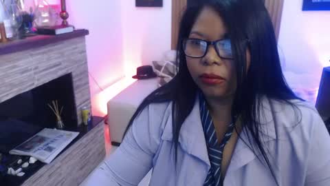 Keyla  online show from 05/25/26, 10:32