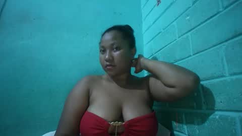 Snapshot of kezia0910 chatting on 02/19/26, 03:52 kezia0910 online show from 02/19/26, 03:52