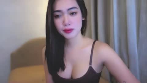 Snapshot of khaleesi_sonrisa chatting on 01/14/26, 05:51 sonrisa online show from 01/14/26, 05:51