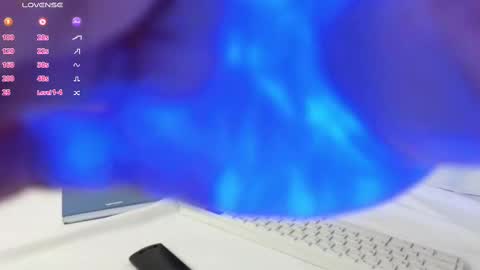 Snapshot of khalidferrer chatting on 03/10/25, 03:30 khalid ferrer online show from 03/10/25, 03:30