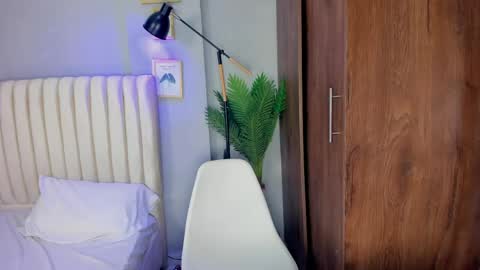 khate_smith online show from 05/08/26, 04:34