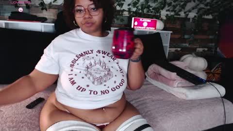 Snapshot of khayaparker chatting on 12/22/24, 11:11 Khaya online show from 12/22/24, 11:11