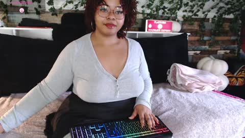 Snapshot of khayaparker chatting on 12/28/24, 07:22 Khaya online show from 12/28/24, 07:22