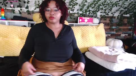 Snapshot of khayaparker chatting on 01/05/25, 04:27 Khaya online show from 01/05/25, 04:27