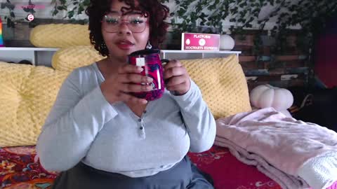 Snapshot of khayaparker chatting on 01/31/25, 07:08 Khaya online show from 01/31/25, 07:08