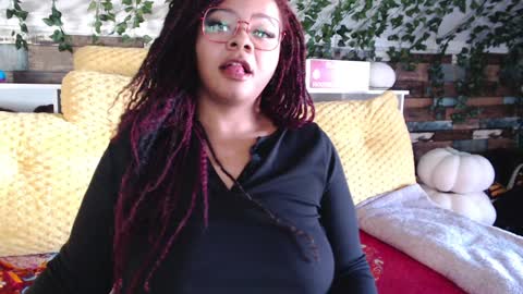 Snapshot of khayaparker chatting on 02/07/25, 06:02 Khaya online show from 02/07/25, 06:02