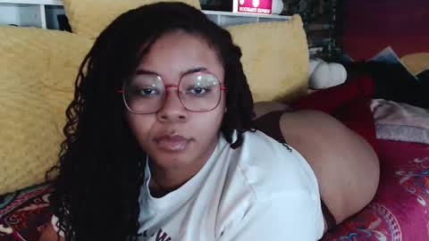 Snapshot of khayaparker chatting on 02/09/25, 04:36 Khaya online show from 02/09/25, 04:36