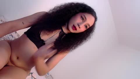 Snapshot of khira_fuck chatting on 04/25/26, 01:41 Akhira online show from 04/25/26, 01:41