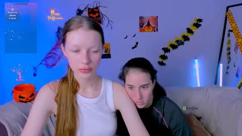 khloebeauty online show from 10/22/25, 07:24