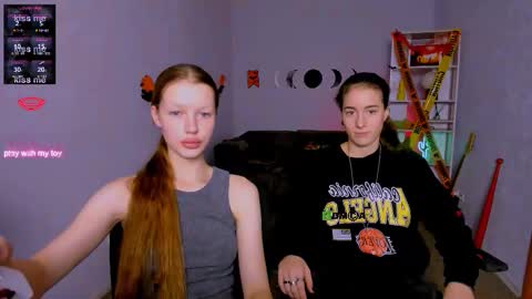 khloebeauty online show from 10/26/25, 08:26