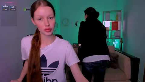 khloebeauty online show from 11/18/25, 09:08