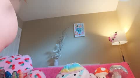 Khloe online show from 01/05/25, 08:21