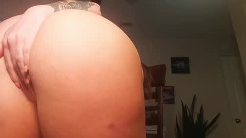 Khloe online show from 11/05/25, 10:54