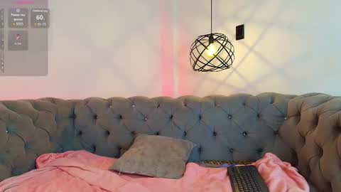 khloejohnson online show from 09/24/25, 07:06