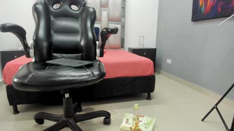 Kris Evans online show from 04/12/26, 03:39