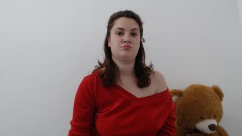 Snapshot of khrysssarah chatting on 02/11/26, 02:44 Sarah online show from 02/11/26, 02:44