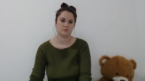 Snapshot of khrysssarah chatting on 02/13/26, 02:24 Sarah online show from 02/13/26, 02:24