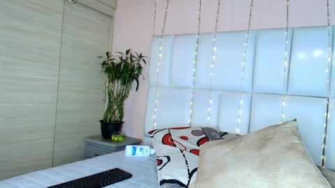    N         M online show from 02/01/25, 08:58