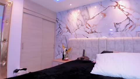    N         M online show from 10/29/25, 11:56