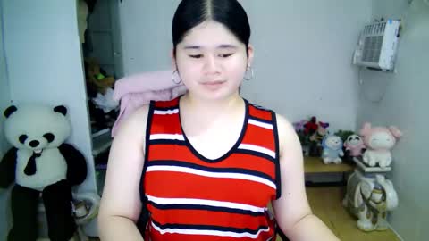 Your SweetGirl Ts online show from 10/24/25, 09:28