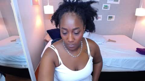 Snapshot of kiara_evanss chatting on 12/24/24, 09:06 Kiara online show from 12/24/24, 09:06