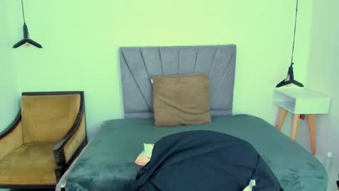 KIARA FOX online show from 05/01/26, 08:24
