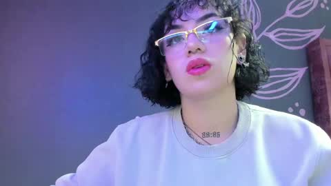 KIARA FOX online show from 05/08/26, 08:25