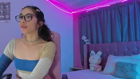 Snapshot of kiara_lovelyy chatting on 07/17/26, 03:57 Kiara online show from 07/17/26, 03:57